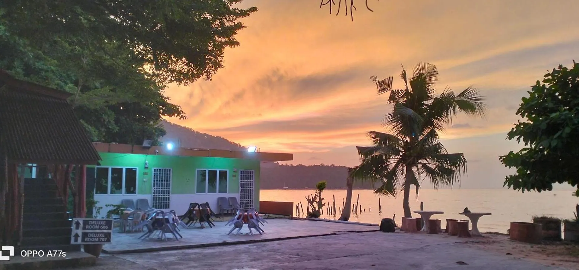 Beach Front Paradise Chalet Teluk Bahang By Wan 峇都丁宜 0*,  马来西亚